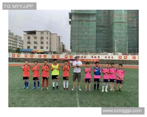 东源县第一小学足球明星展现青春活力与团队精神的精彩瞬间